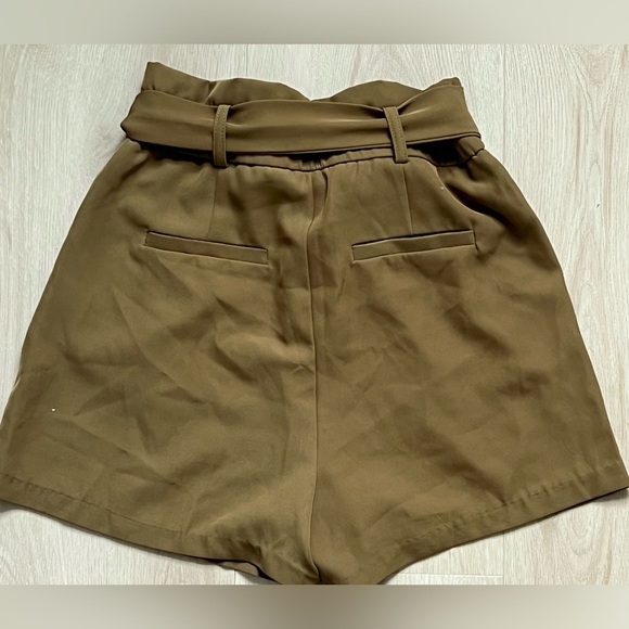 Dynamite - Dressy Tie Shorts Green Size XS - Picture 7 of 10